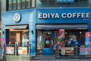【釜山/西面駅近グルメ】デジクッパを食べた後は、「EDIYA COFFEE」で食後のデザート!!