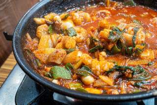 【釜山/西面駅近グルメ】釜山名物ナッコプセを食べるなら「ケミジプ 西面店」がオススメ!!