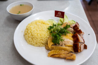 【クアラルンプール/マスジット・ジャメ駅近グルメ】ミシュランガイド掲載店「南香 NAM HEONG」の絶品チキンライス!!