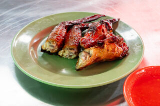 【クアラルンプール/ブキッ・ビンタン駅近グルメ】炭火焼きの手羽先が絶品!!「黄亞華小食店（ウォンアーワーレストラン）」