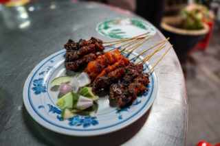 【クアラルンプール】ブキッビンタンの絶品炭火焼き手羽先「黄亞華」
